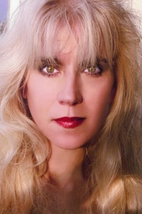 الممثل Deborah Dutch