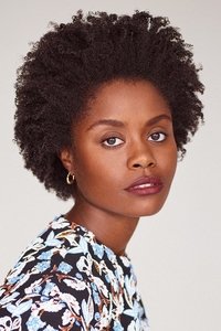 الممثل Denée Benton