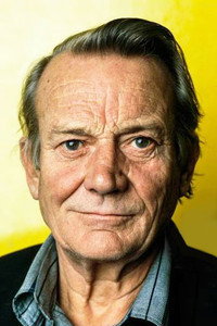 الممثل Denholm Elliott