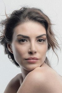 الممثل Deniz Baysal