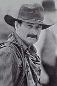 الممثل Dennis Miller