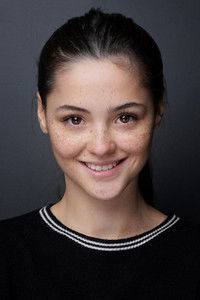 الممثل Derya Pinar Ak