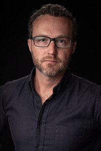 الممثل Devon Gummersall