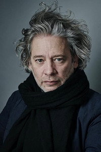 الممثل Dexter Fletcher
