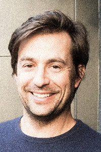 الممثل Dominic Russo