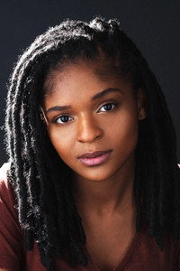 الممثل Dominique Thorne