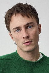 الممثل Drew Starkey