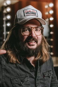 الممثل Dusty Slay