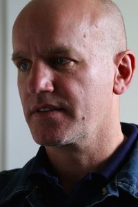 المخرج Edward Bazalgette