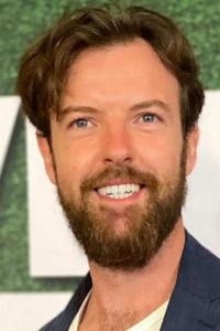 المخرج Edward Drake