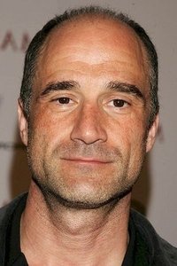 الممثل Elias Koteas