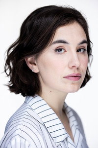 الممثل Eliza Stuyck