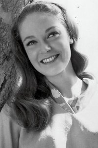 الممثل Elizabeth Hartman