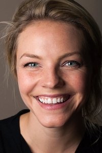 الممثل Eloise Mumford