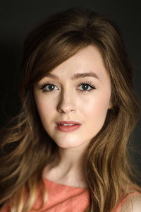 الممثل Emily Marie Palmer