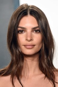 الممثل Emily Ratajkowski