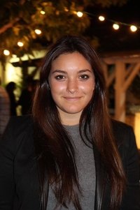 الممثل Emmylou Homs