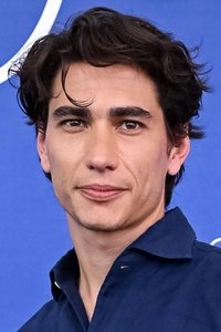 الممثل Enzo Vogrincic