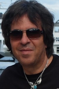 المخرج Eric Summer