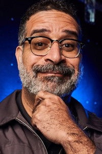 المخرج Erik Griffin