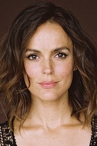 الممثل Erin Cahill