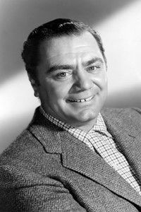 الممثل Ernest Borgnine