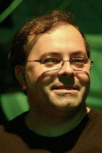 المخرج Ernie Barbarash