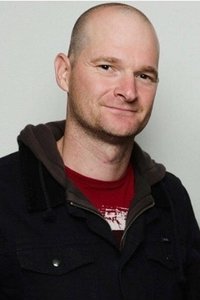 المخرج Eshom Nelms