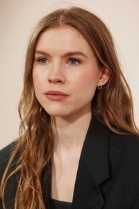 الممثل Eve Connolly