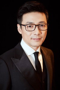الممثل Feng Zu
