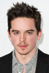 الممثل Ferdia Walsh-Peelo