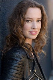 الممثل Ferelith Young