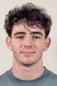 الممثل Finn Little