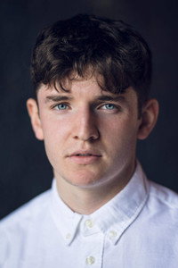 الممثل Forrest Bothwell