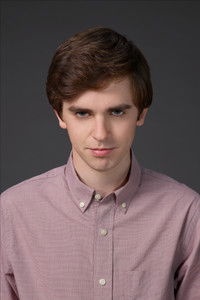 الممثل Freddie Highmore