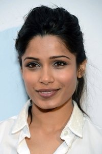 الممثل Freida Pinto