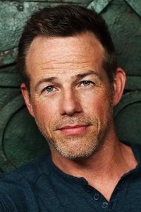 الممثل Gary Weeks