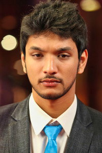 الممثل Gautham Ram Karthik