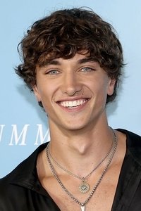 الممثل Gavin Casalegno