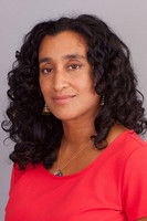 المخرج Geeta Gandbhir