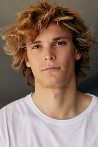 الممثل George Ferrier