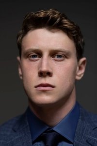 الممثل George MacKay