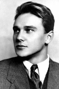 الممثل Georgiy Yumatov