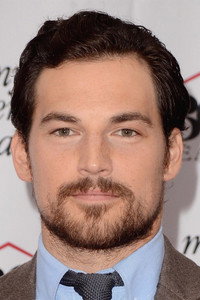 الممثل Giacomo Gianniotti