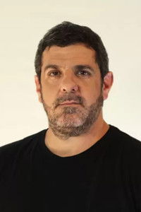 المخرج Gonzalo Arias