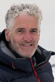 الممثل Gordon Buchanan