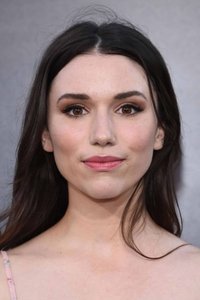الممثل Grace Caroline Currey