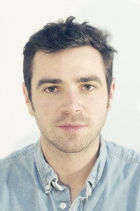 المخرج Grant Singer