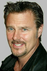 الممثل Greg Evigan