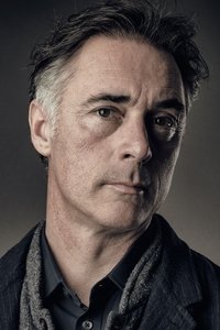 الممثل Greg Wise